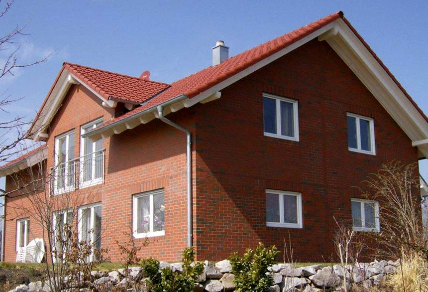 Rodinné domy z cihly Westerwald stínované hladké